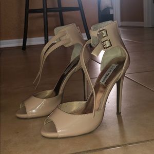 Steve Madden Nude Heels